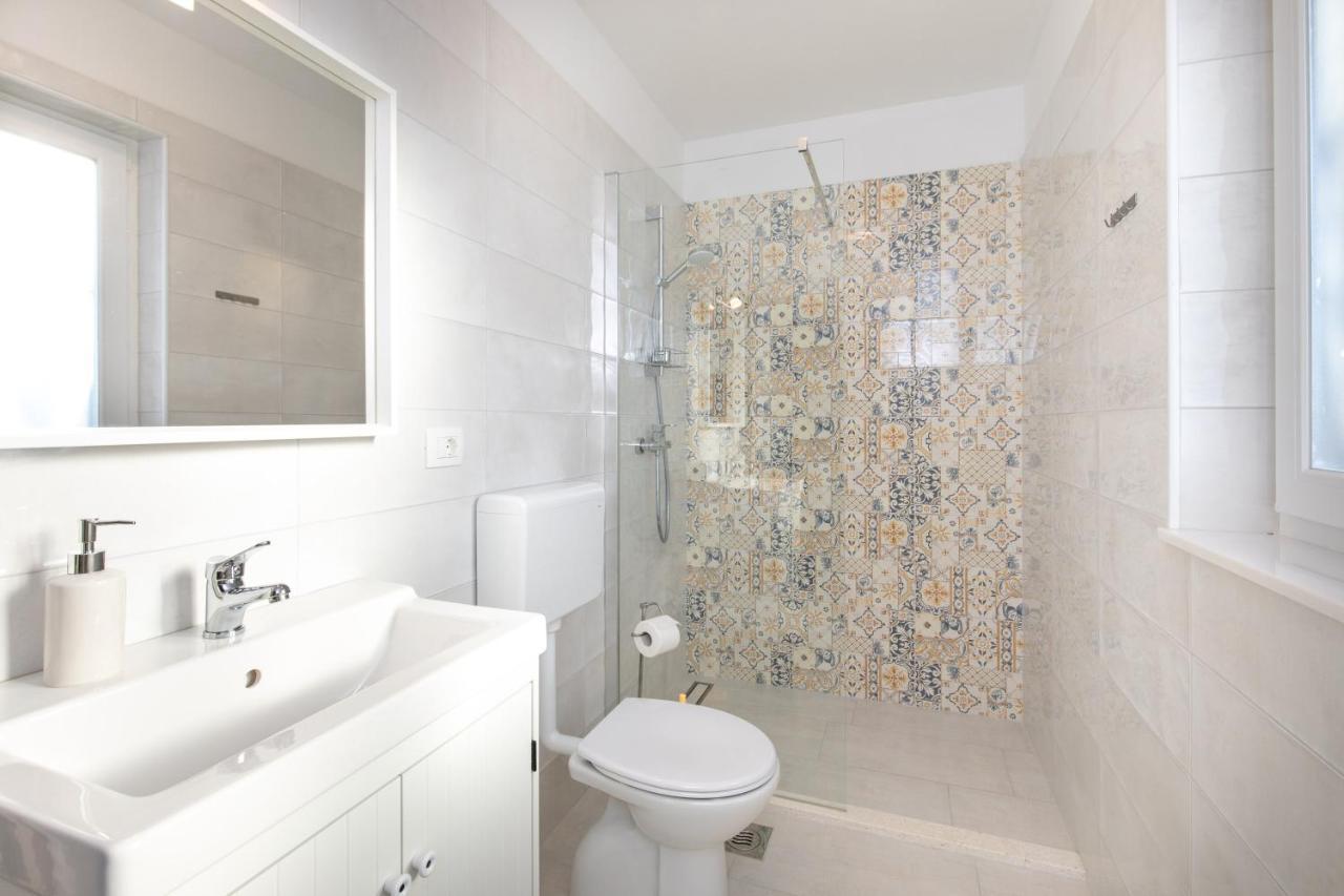 Apartments Brig Perfect Countryside Holiday! Кърк Екстериор снимка