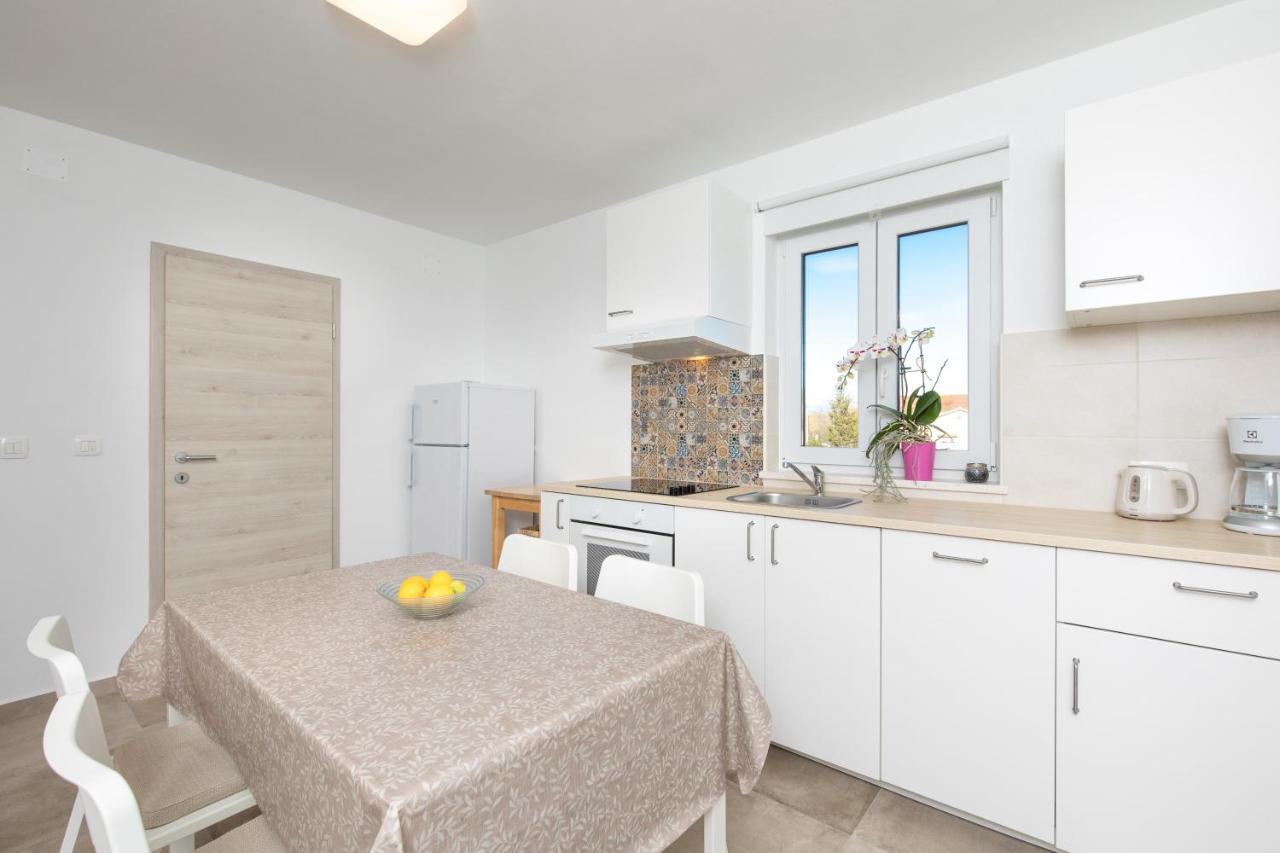 Apartments Brig Perfect Countryside Holiday! Кърк Екстериор снимка