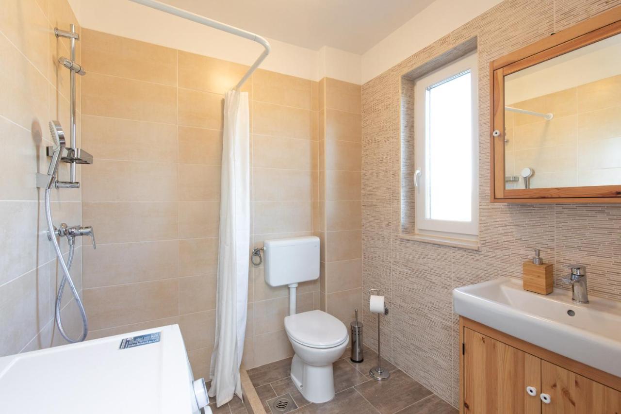 Apartments Brig Perfect Countryside Holiday! Кърк Екстериор снимка