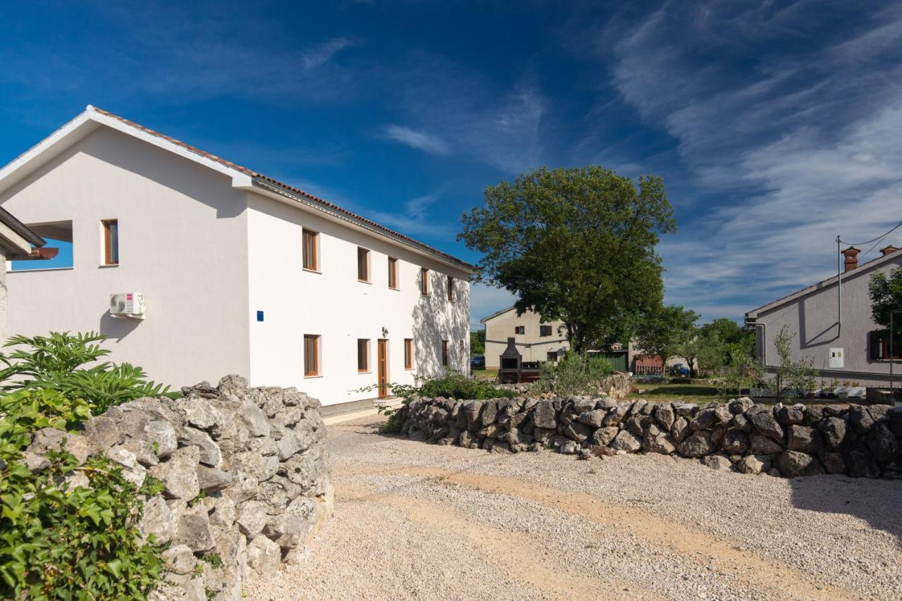 Apartments Brig Perfect Countryside Holiday! Кърк Екстериор снимка