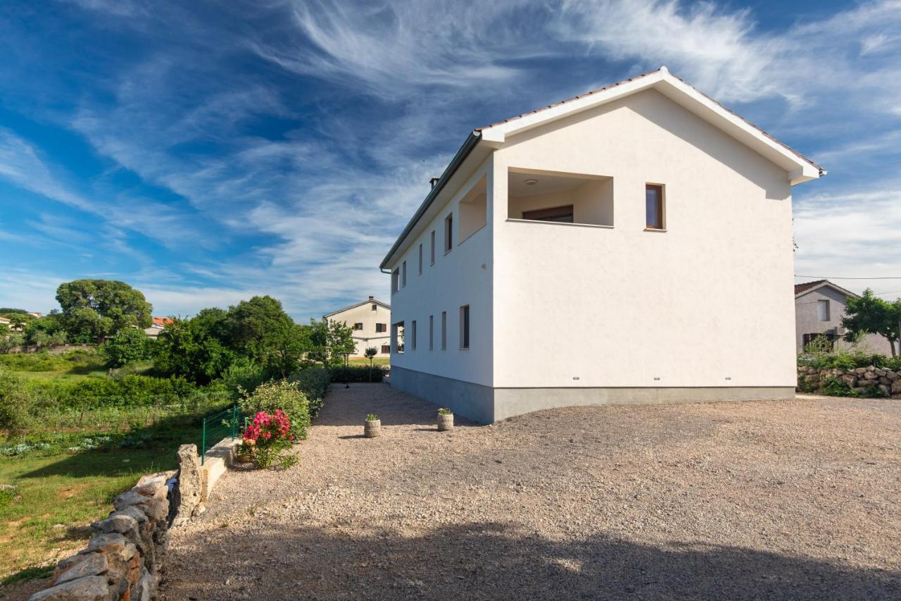 Apartments Brig Perfect Countryside Holiday! Кърк Екстериор снимка